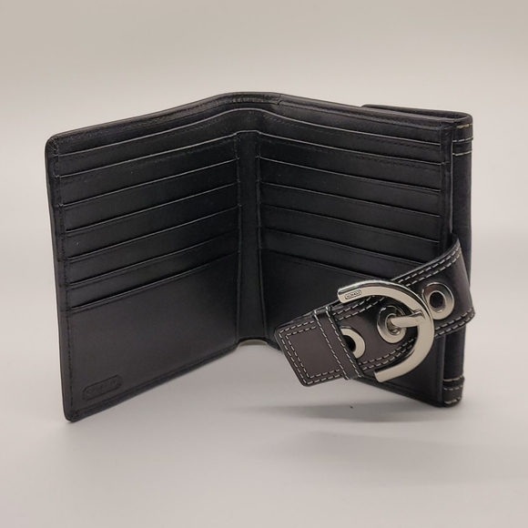 Coach Wallet - Picture 4 of 7